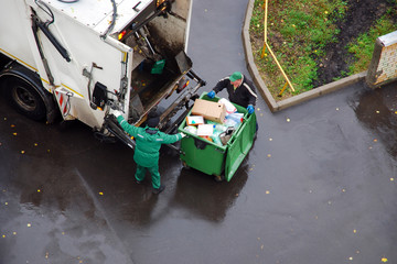 Things to Consider When Hiring a Junk Removal Service